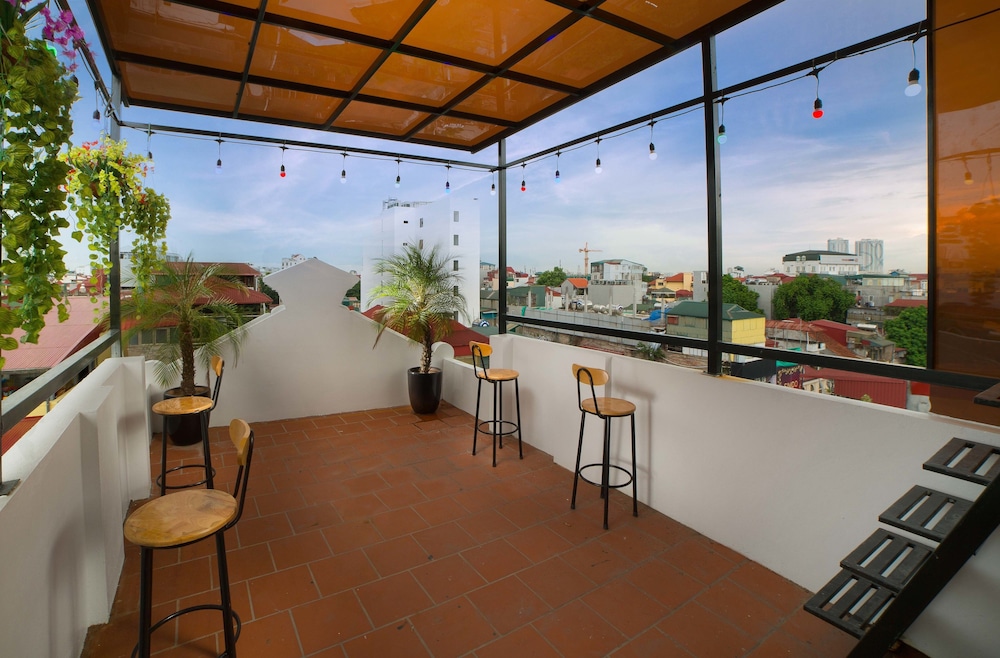 Golden Sail Hotel 23/28