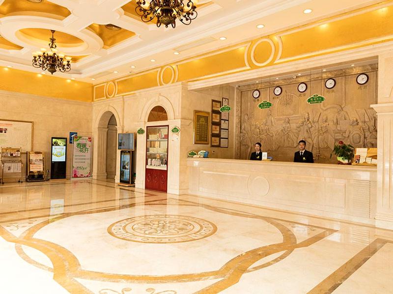 Vienna Hotel (Foshan West Railway Station Airport Branch) 4/23