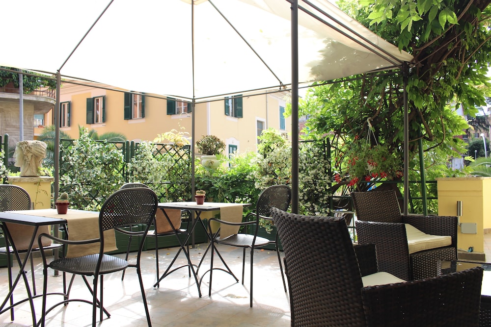 AVENTINO GUEST HOUSE 24/33