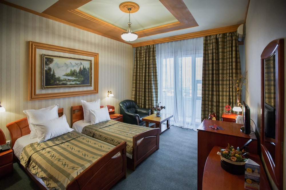 Bucharest Comfort Suites 16/66