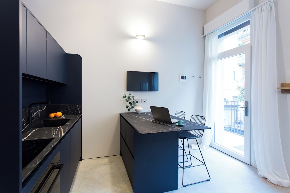 Naitly Milano Dergano 23/31