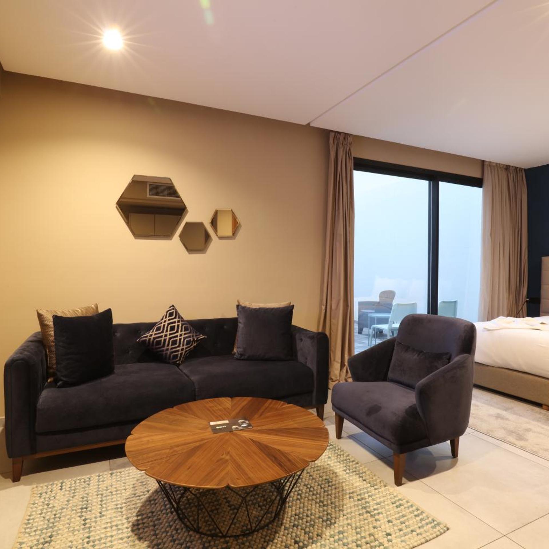 Address Hotel 30/50