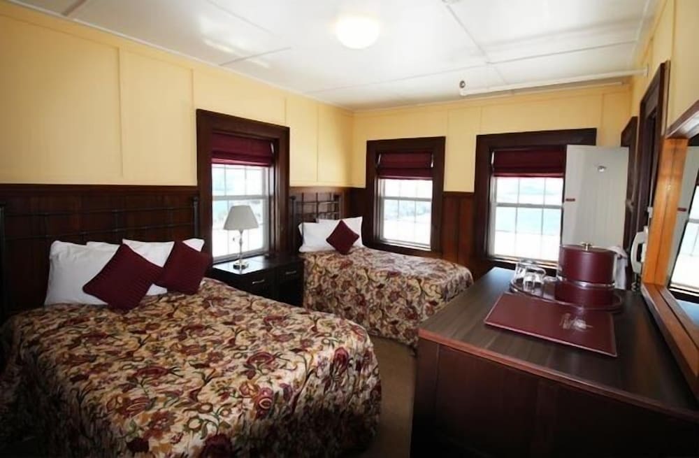 Prince of Wales Hotel 16/57