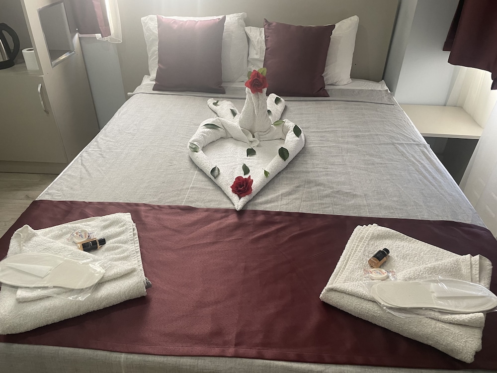 Ersoy Aga Otel 58/66