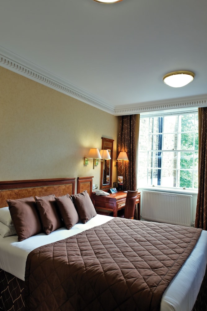 Grange Clarendon Hotel 33/72
