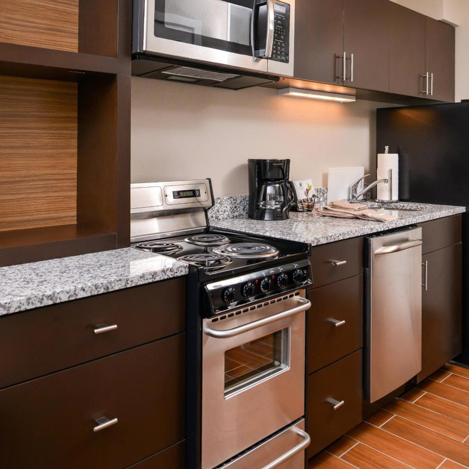 جناح بسرير كينج بغرفة نوم واحدة، Towneplace Suites By Marriott Charleston-West Ashley 3/3