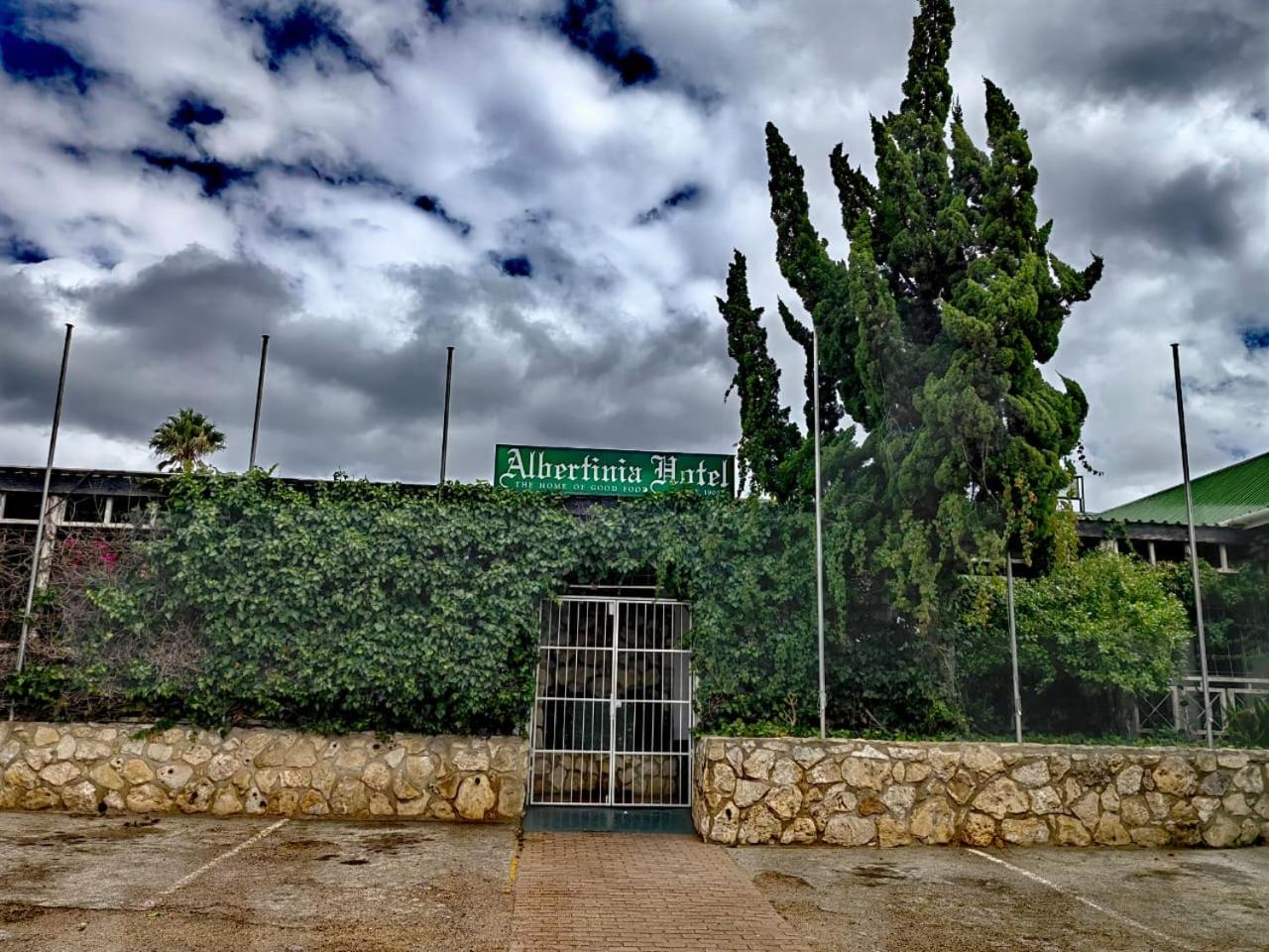 Albertinia Hotel 42/50
