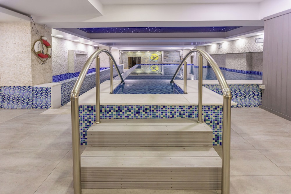 Lobby at Grand Hotel Europa, SHKODER