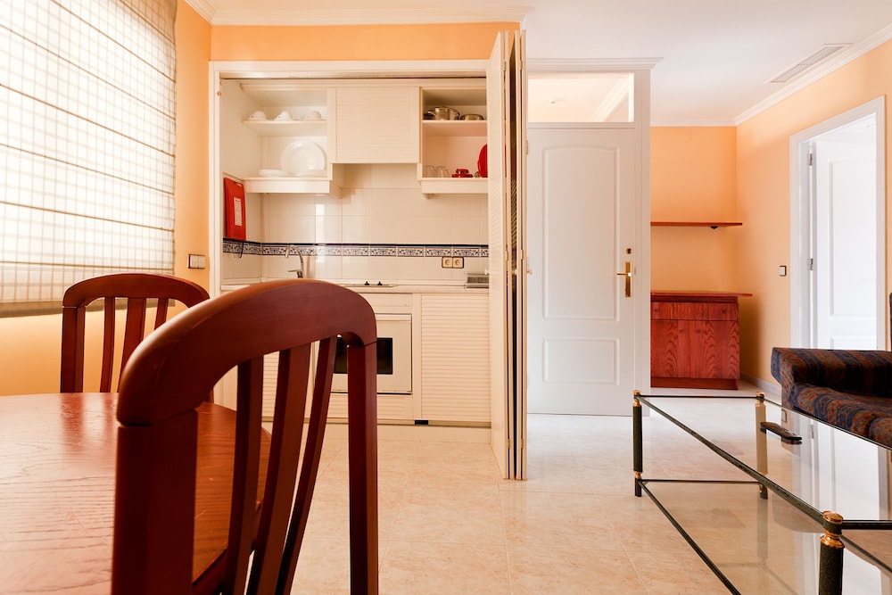 Minura Cala Galdana and Apartamentos D Aljandar 39/50