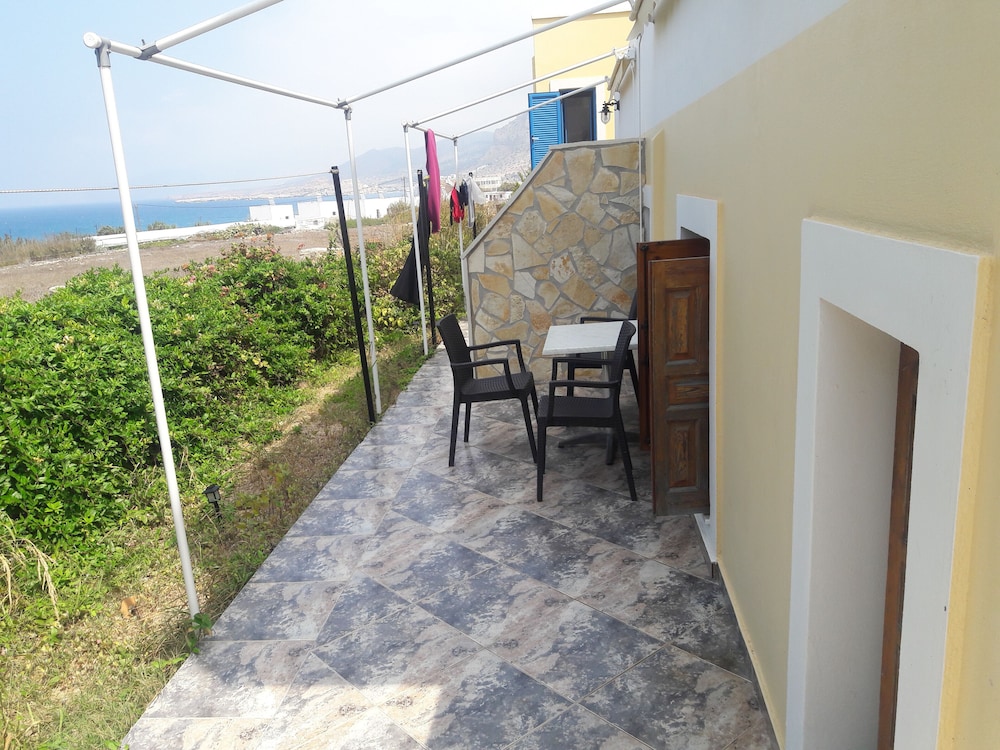 Montemar Apartments 35/40