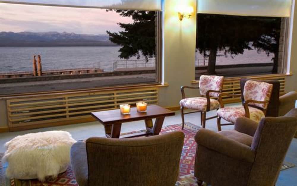 Tres Reyes Hotel 25/50