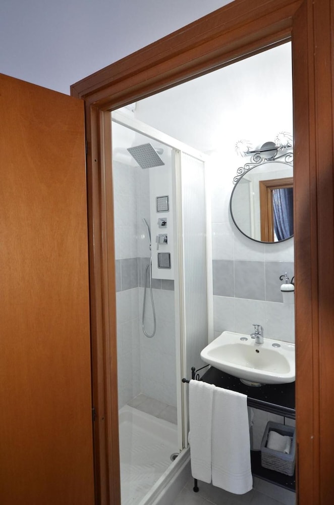 Hotel Porta del Parco 24/27