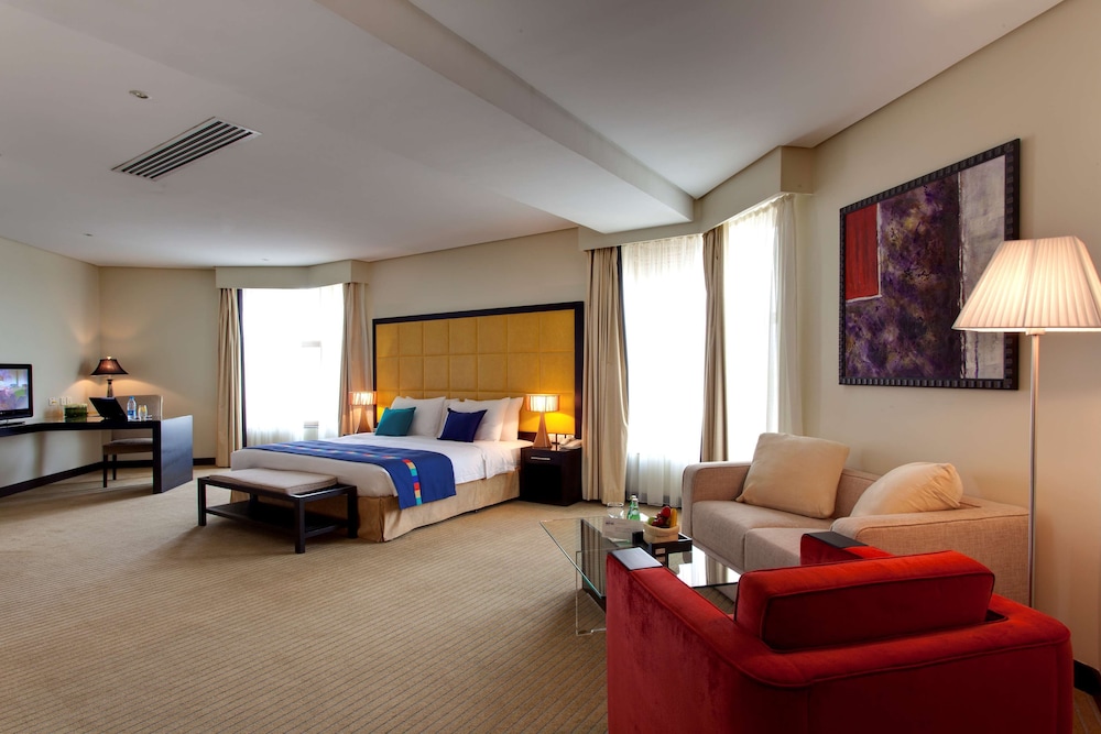 بارك إن باي راديسون الخبر(Park Inn By Radisson Al Khobar Hotel) 51/74