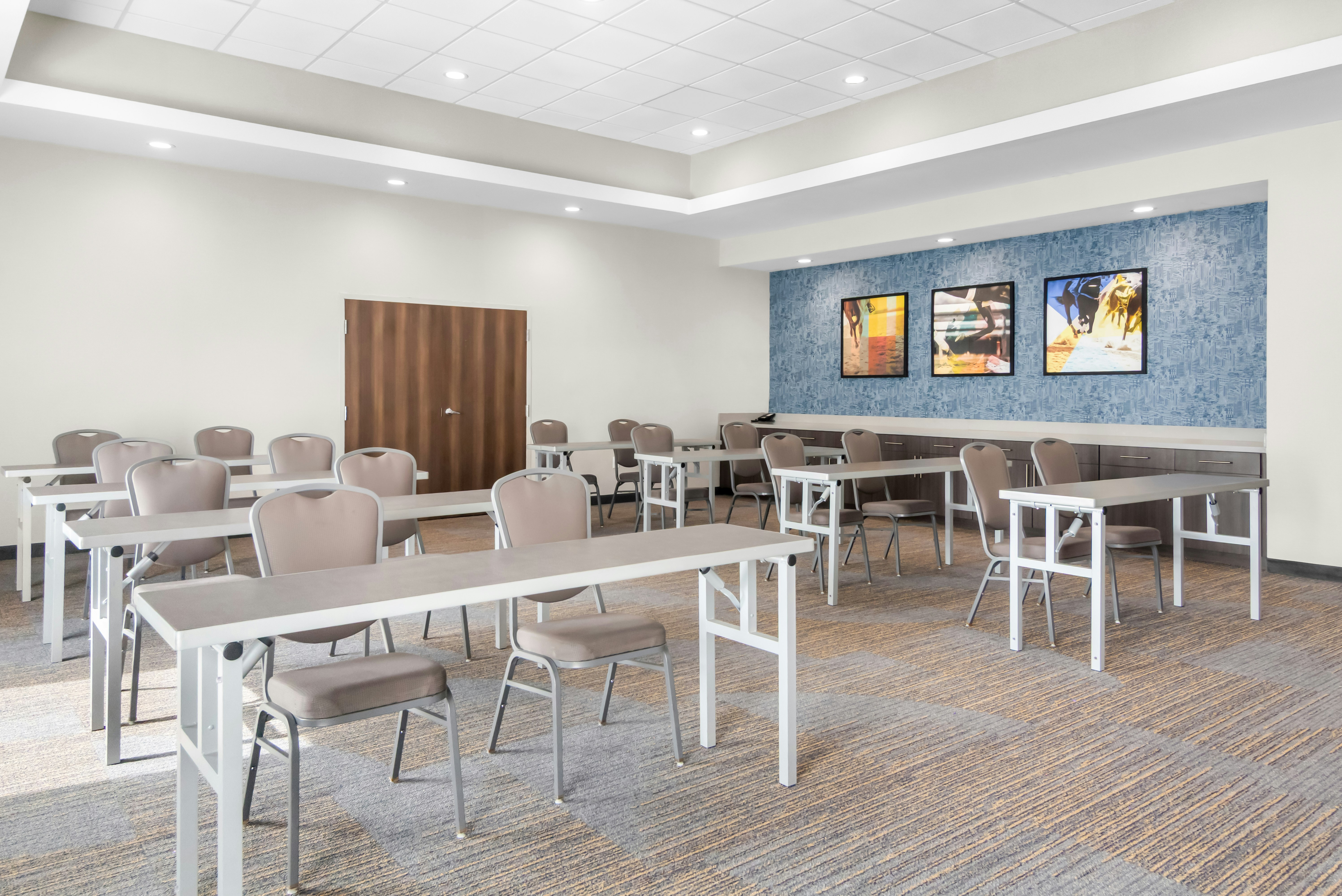 Home2 Suites By Hilton Dallas Grand Prairie 21/30