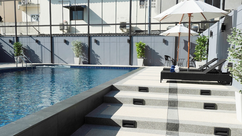 B2 Amata Nakorn Premier Hotel 3/34