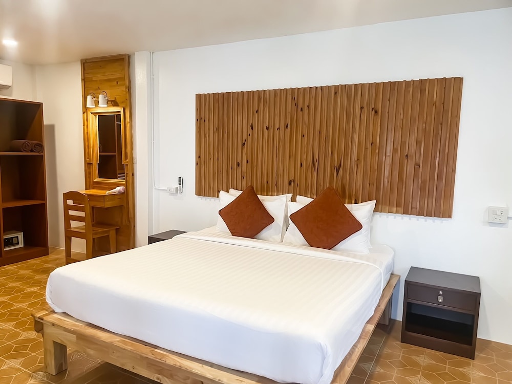 Bounty Resort 25/74