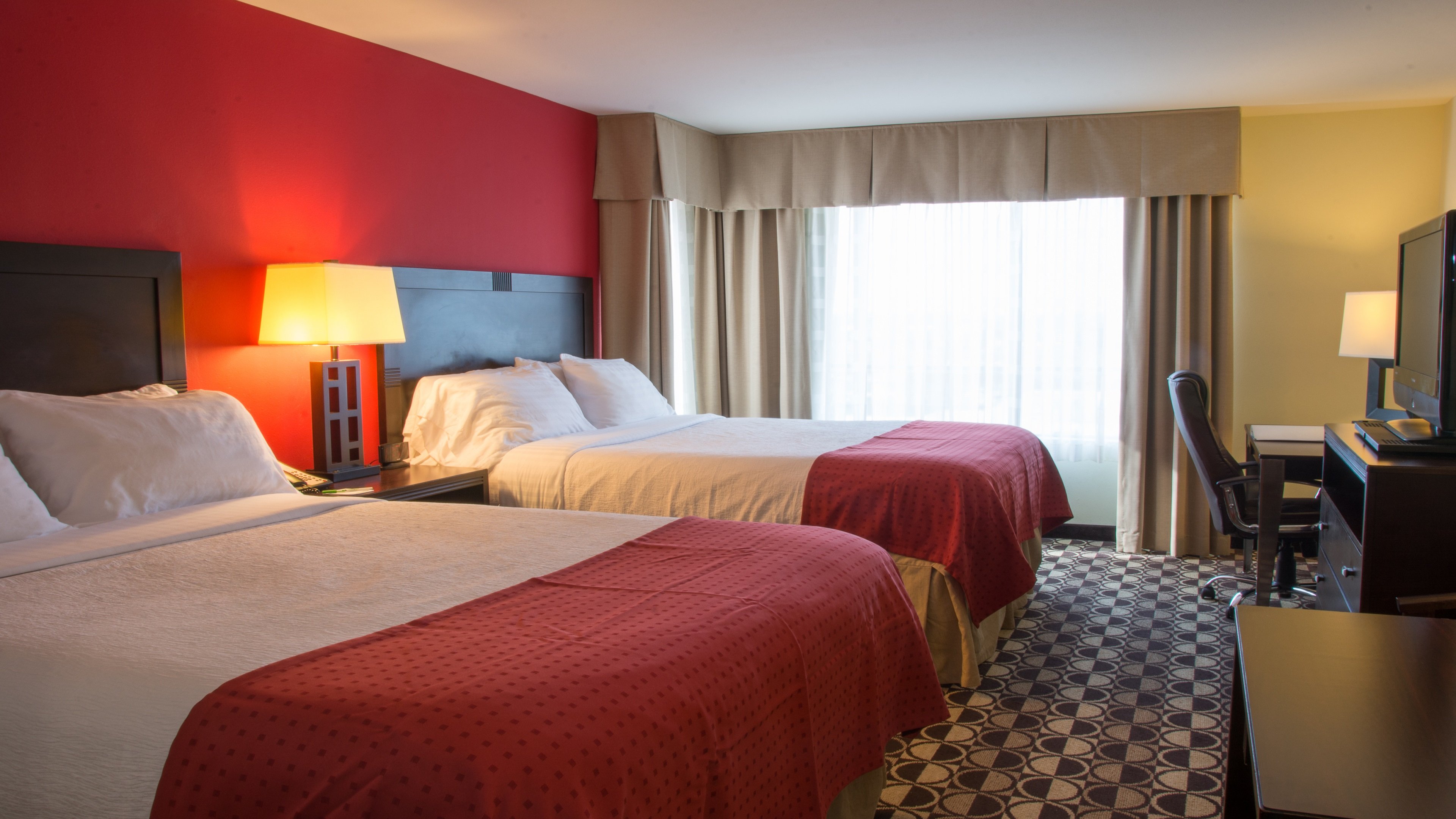 Holiday Inn St. Louis Fairview Heights 32/72