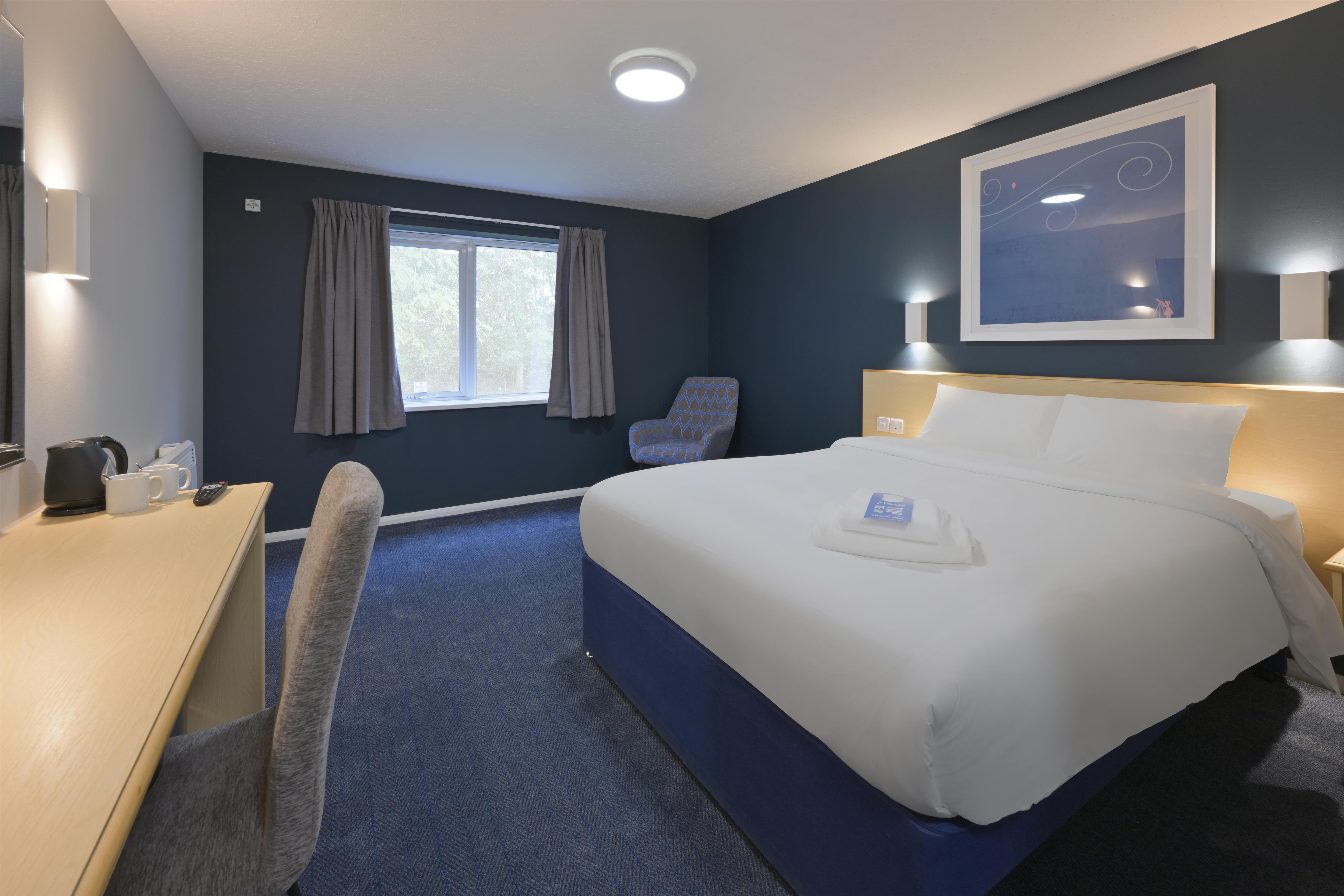 Travelodge Stonehouse 7/29