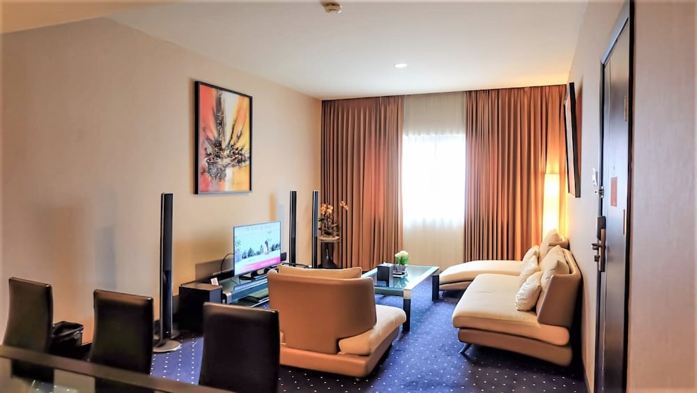 Swiss-Belhotel Silae Palu 45/73