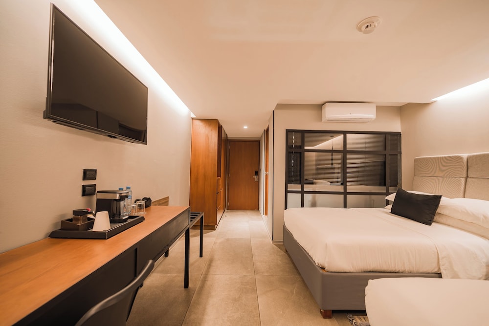 Ontico Urban Design Hotel 20/50