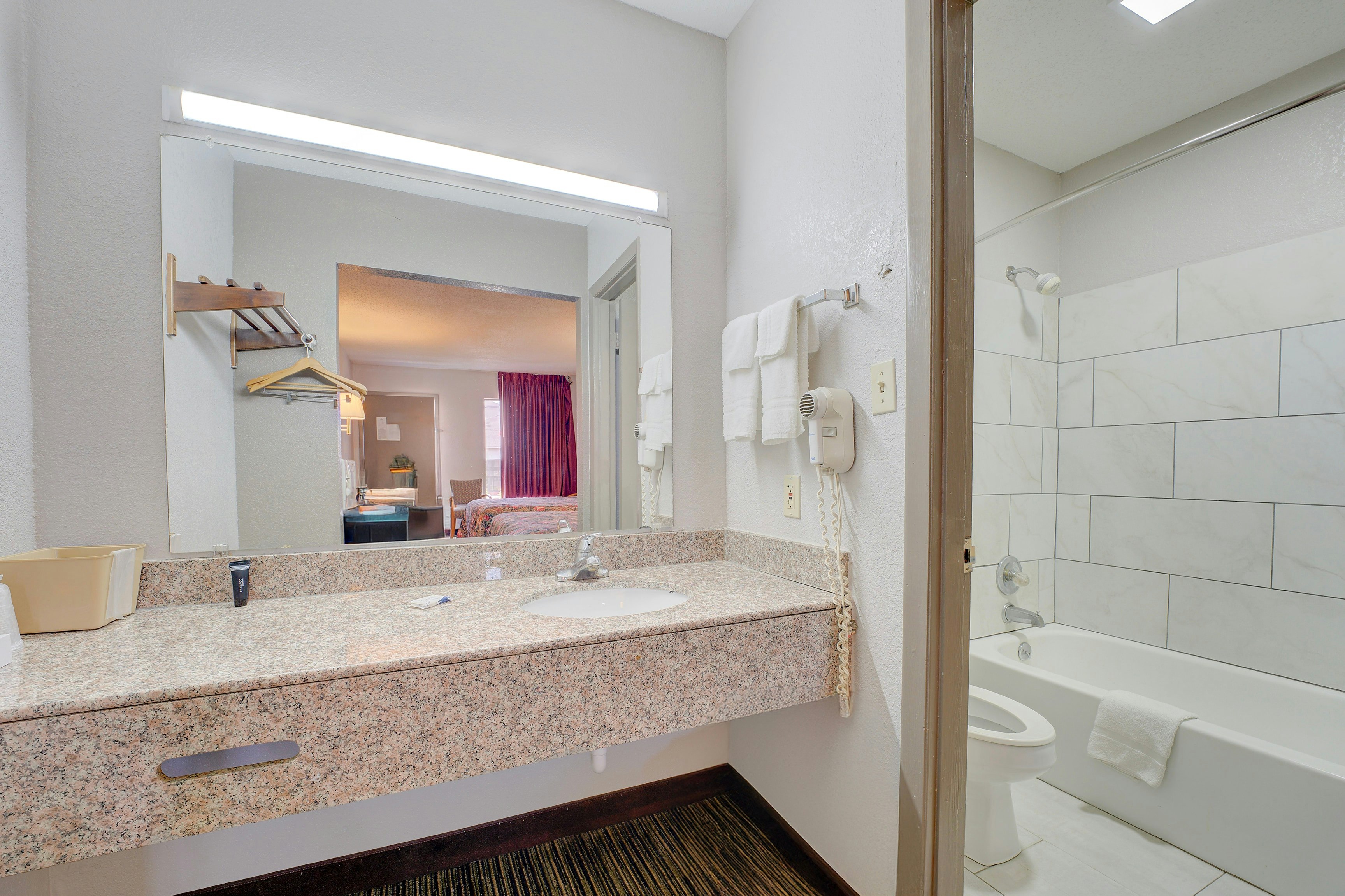 Travel Inn Lebanon Nashville Near I-40 58/61