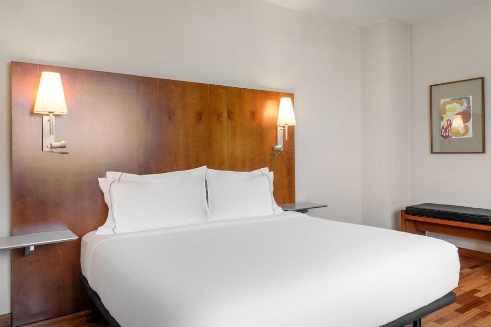AC Hotel Alcala de Henares by Marriott 17/50