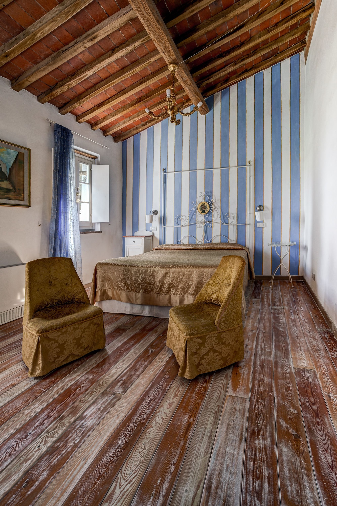 Romantic, Suite, 1 Queen and 1 Single Bed, Park View, Sauna, Hot Tub، Relais Del Lago 5/10