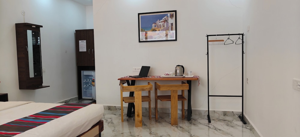 Hilias Retreat 7/50