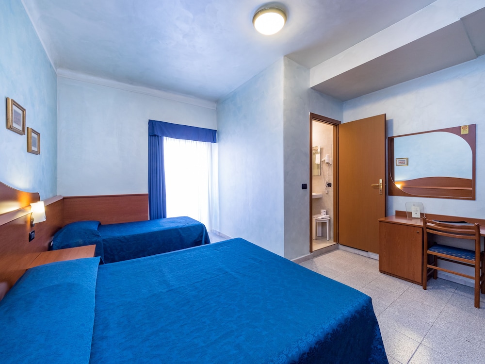 Hotel Aurora 5/38