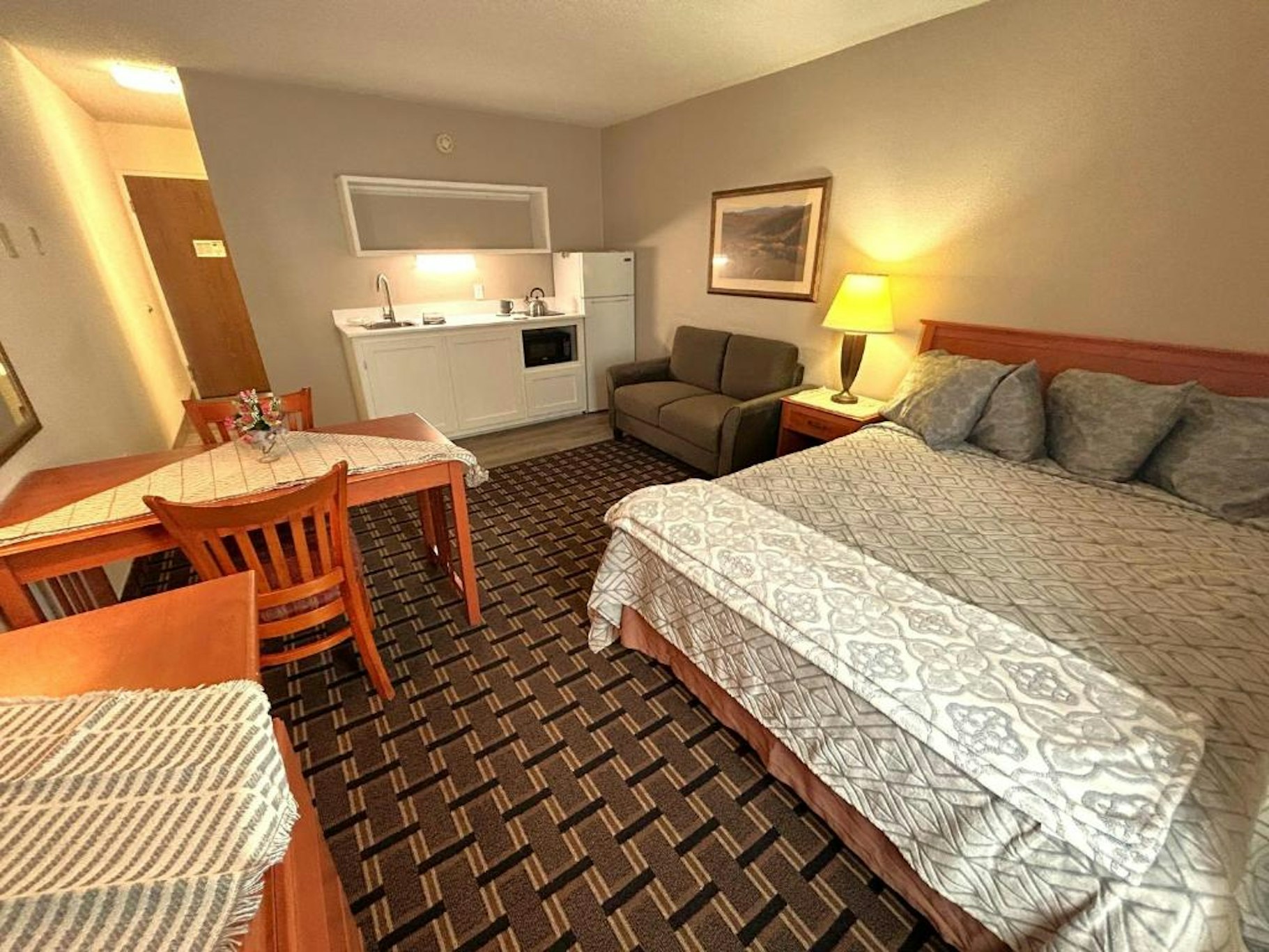 FairBridge Extended Stay a Kitchenette Hotel 14/44