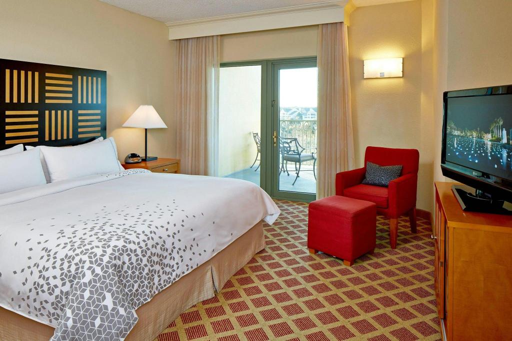 1 Bedroom, Pure, Wellness, Suite, King Bed, Sofa, Balcony