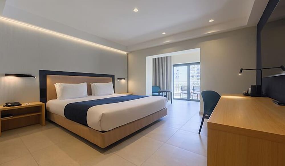 غرفة مزدوجة بإطلالة على الحديقة، Maritim Antonine Hotel and Spa Malta 6/10