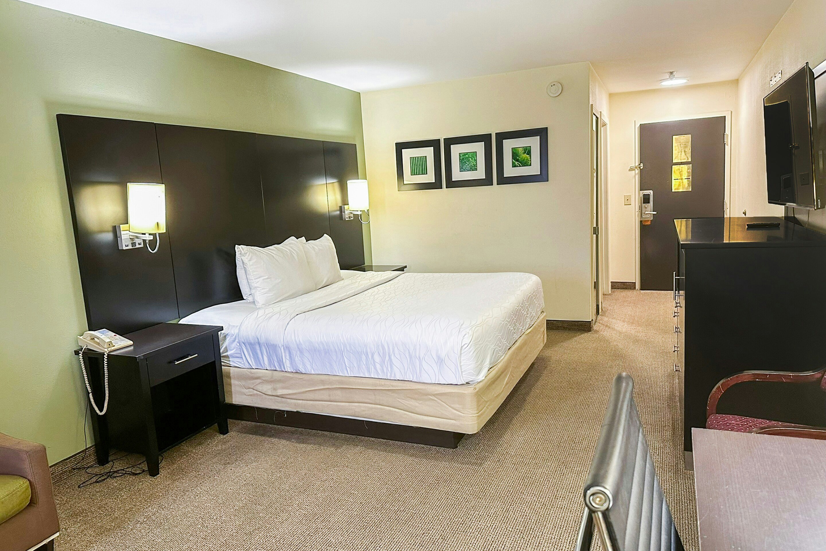 غرفة بسرير كينج، OYO Hotel Rome West GA 4/8