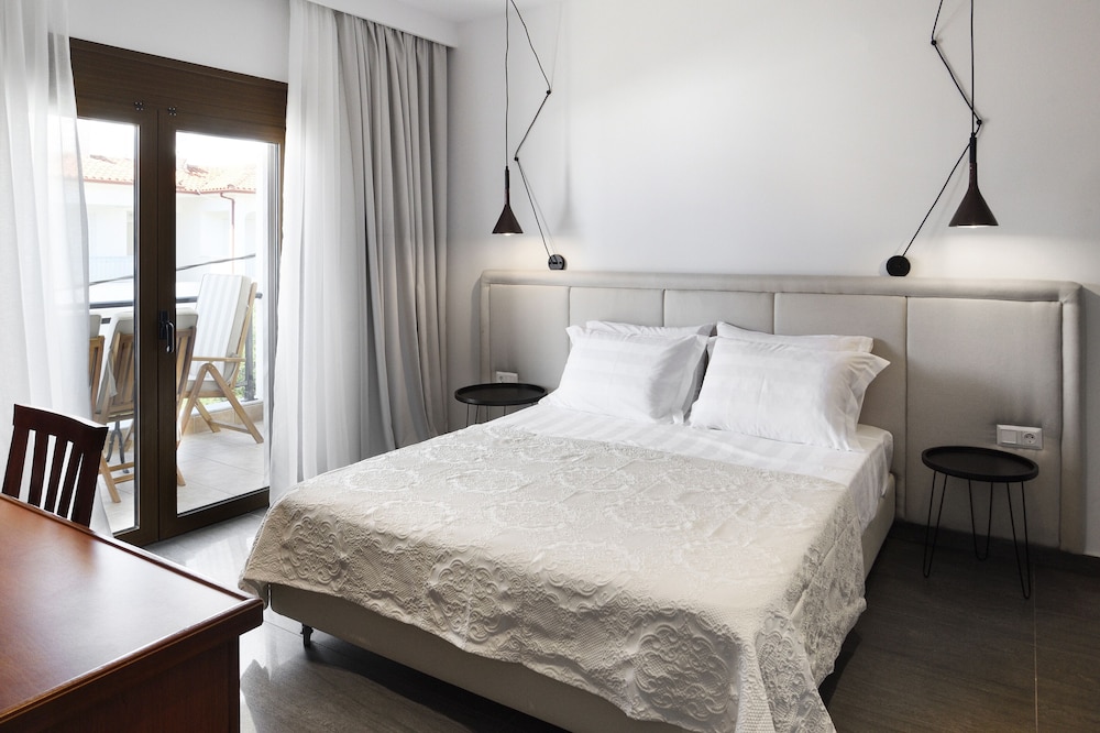Assano Sea Front Luxury 8/50