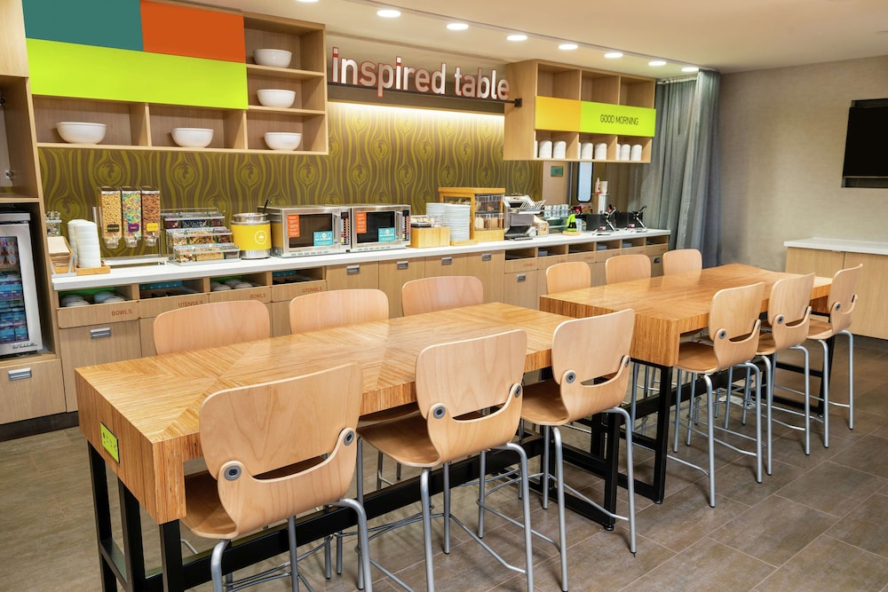 Home2 Suites By Hilton Roseville Sacramento 44/49