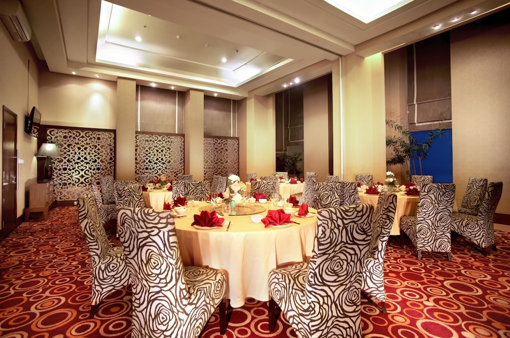 Aston Samarinda Hotel and Convention Center 35/42