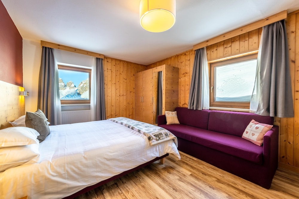 Hotel Col Di Lana 6/41