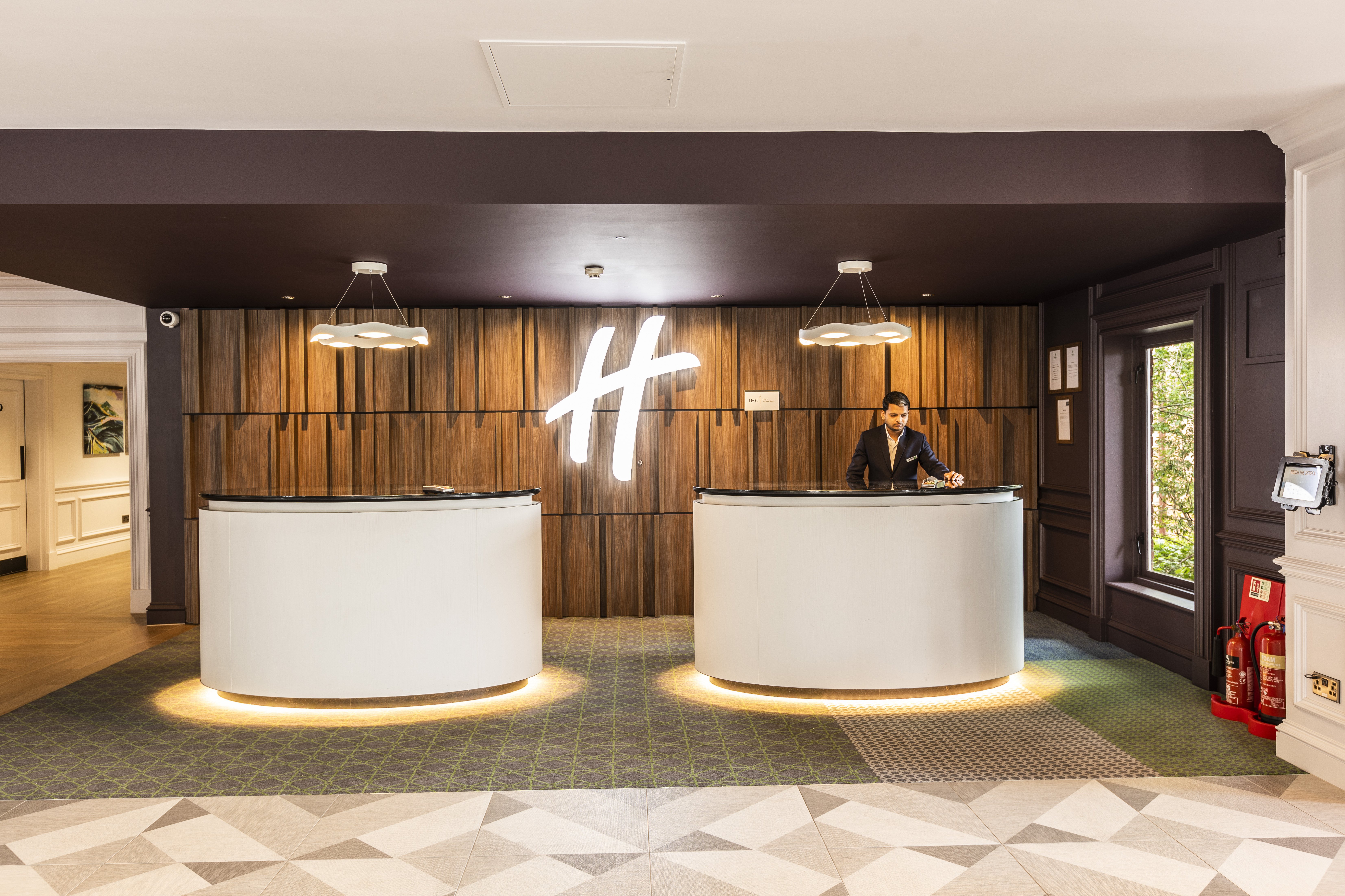 Holiday Inn Guildford 14/71