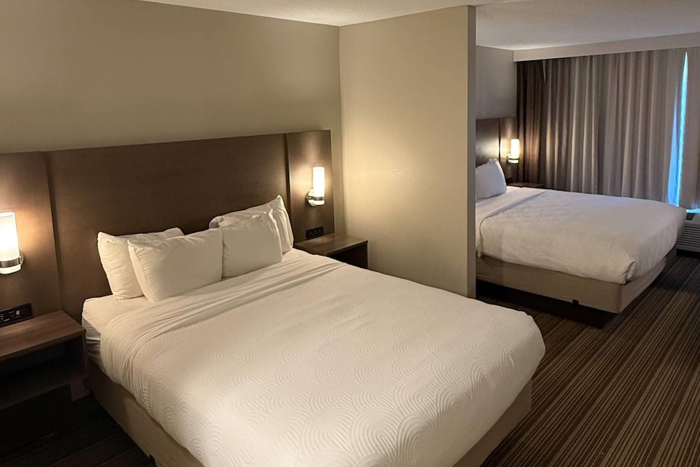 Country Inn Suites By Radisson Mason City Ia 15/50