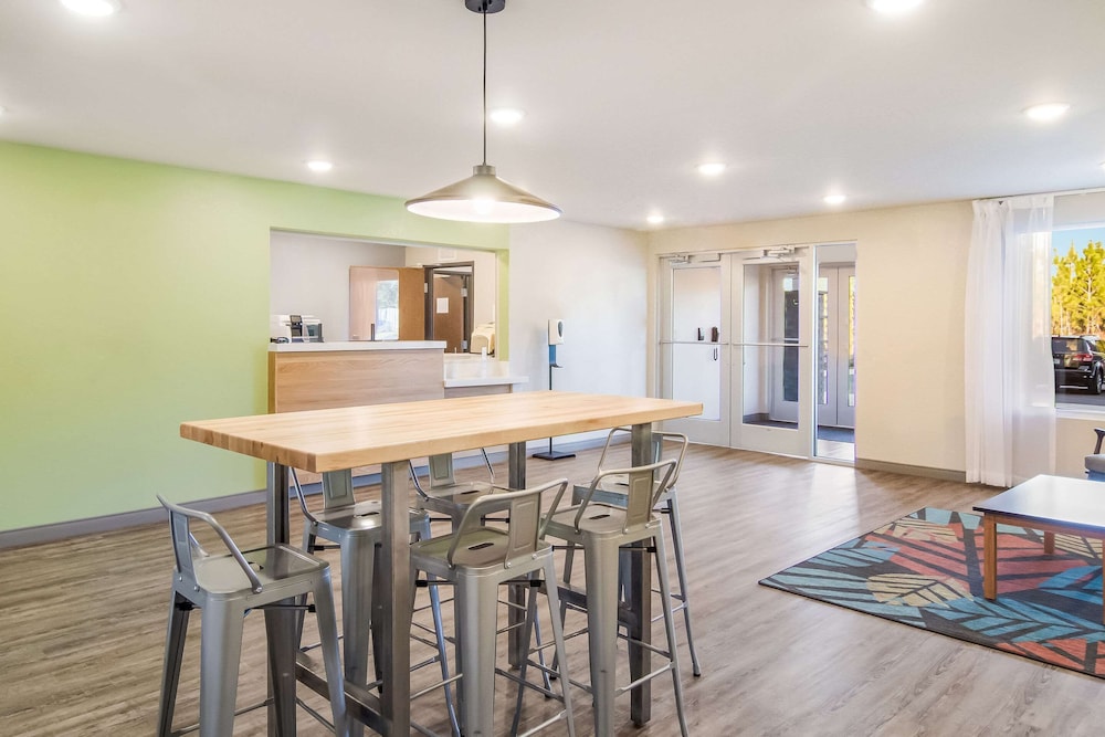 WoodSpring Suites Jacksonville Baymeadows 38/59