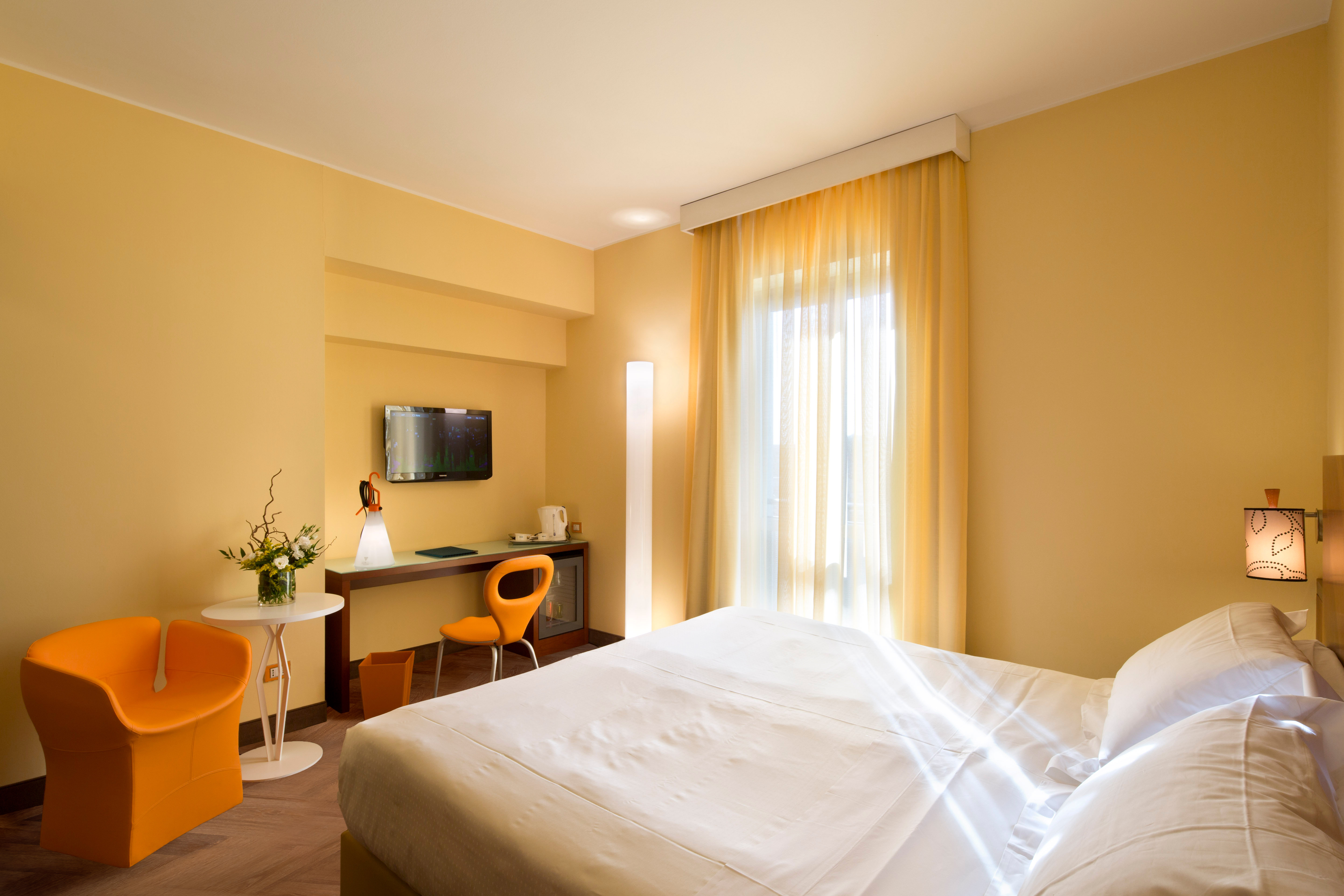 SUPERIOR, TWIN BEDS