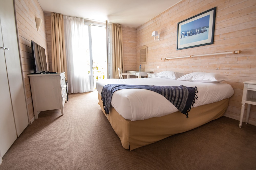 Hotel Villa Flornoy 12/42