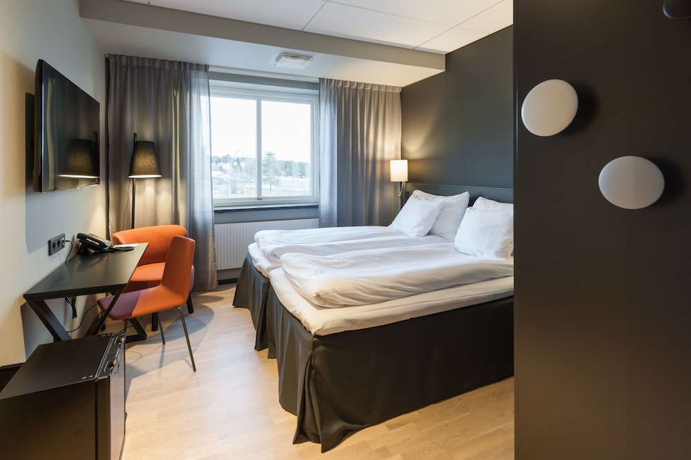 Froso Park Hotel 4/44