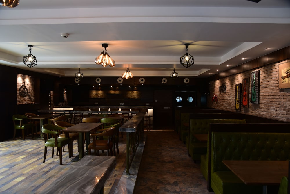 Lemon Tree Hotel Siliguri 24/31