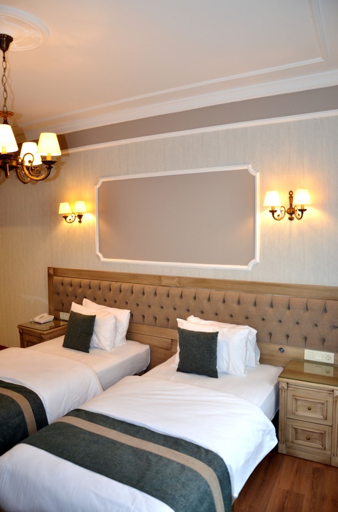 ECONOMY, TWIN BEDS
