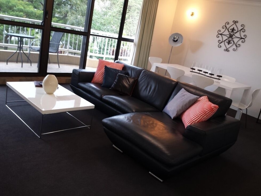 Kirribilli Riverfront Apartments 47/72