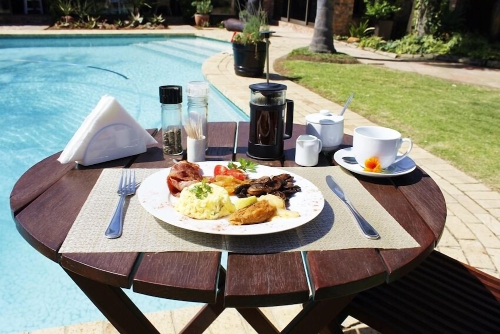 Amani Guest Lodge 24/41