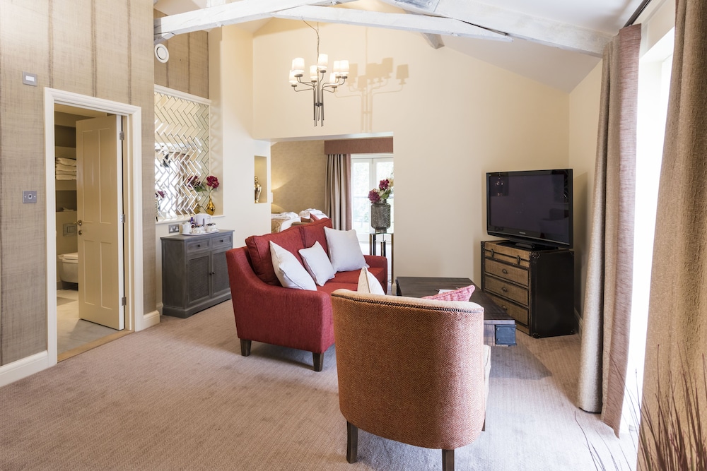 Park Farm Hotel Leisure 73/78