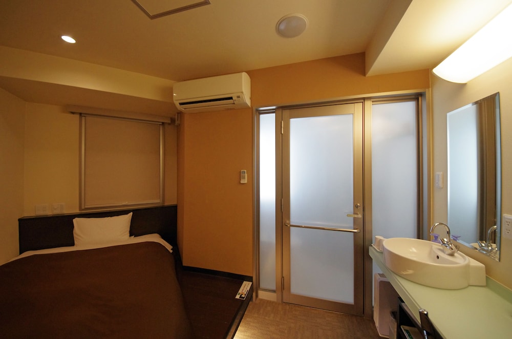 Urbain Hiroshima Executive 49/49