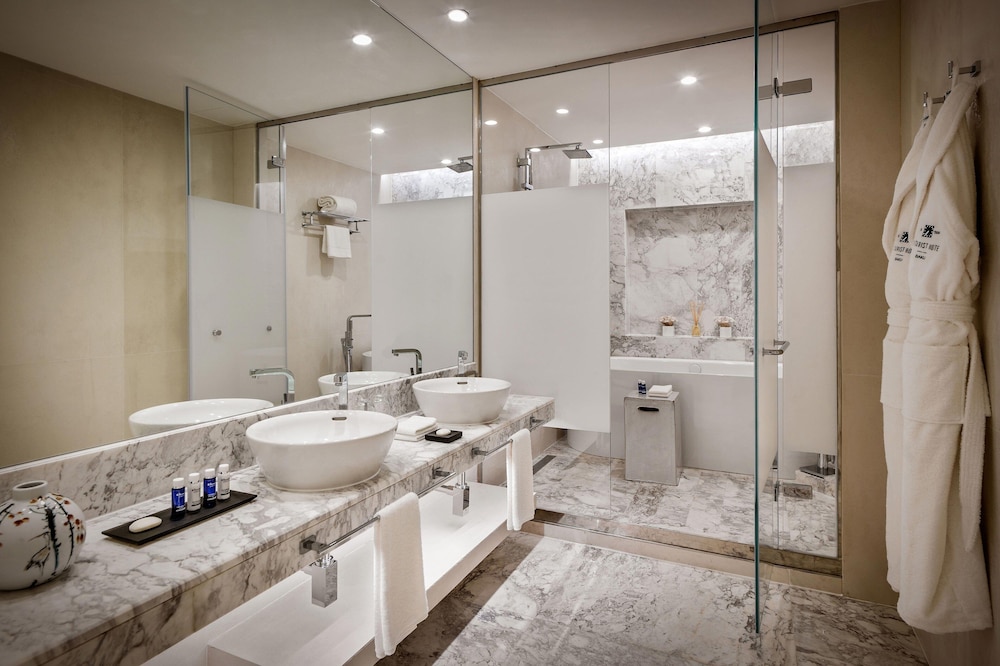 Sheraton Intourist Hotel Baku 13/57